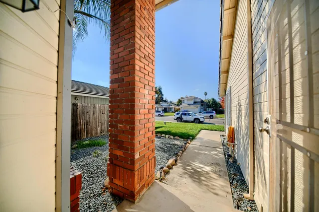 $499,500 | 719 Summit Lakes Way, Galt, CA 95632