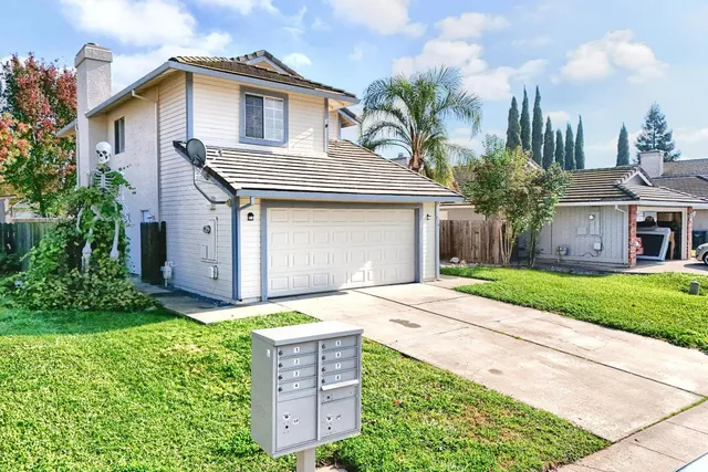 $499,500 | 719 Summit Lakes Way, Galt, CA 95632