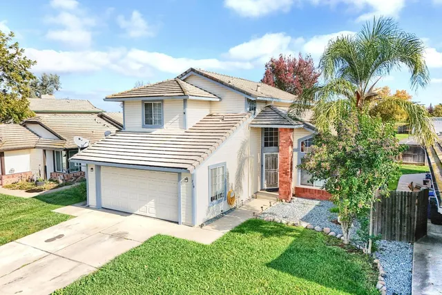 $499,500 | 719 Summit Lakes Way, Galt, CA 95632