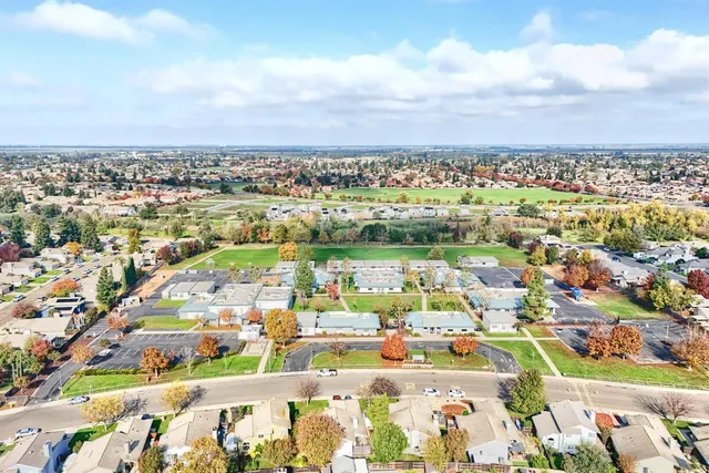 $499,500 | 719 Summit Lakes Way, Galt, CA 95632