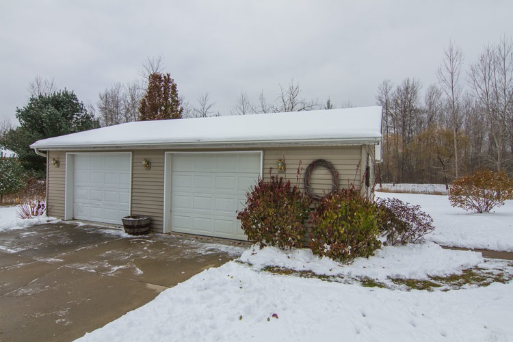3146 Klender Road Rhodes, MI 48652 - Photo 25 of 32 1869661-24.JPG