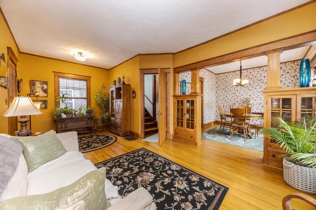 $304,900 | 1305 South Fell Avenue, Normal, IL 61761