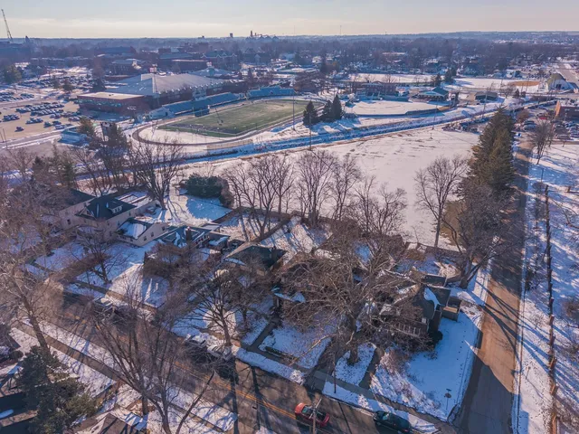 $304,900 | 1305 South Fell Avenue, Normal, IL 61761