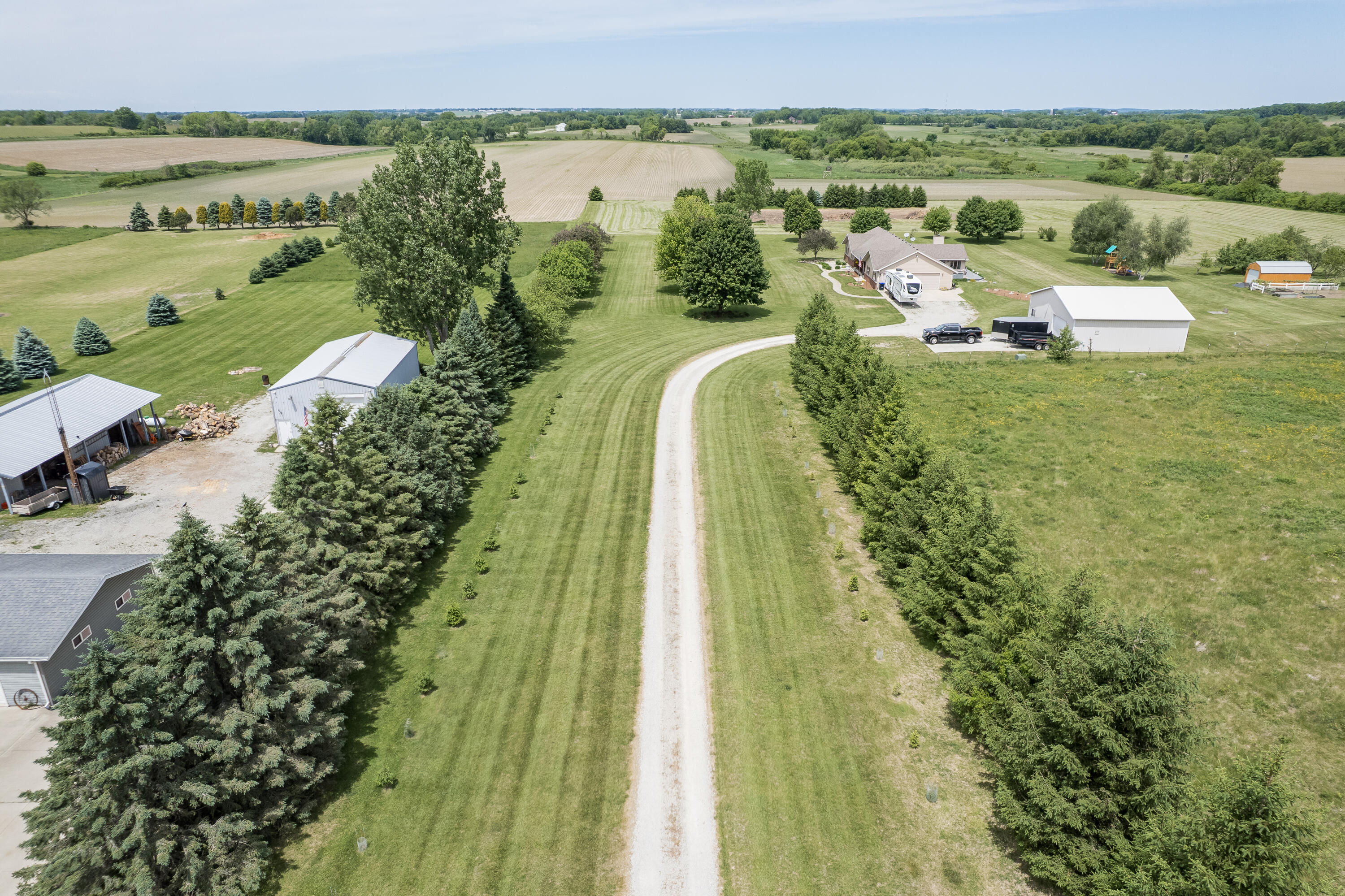 W5546 Sun Road Juneau, WI 53039 - Photo 34 of 99 34