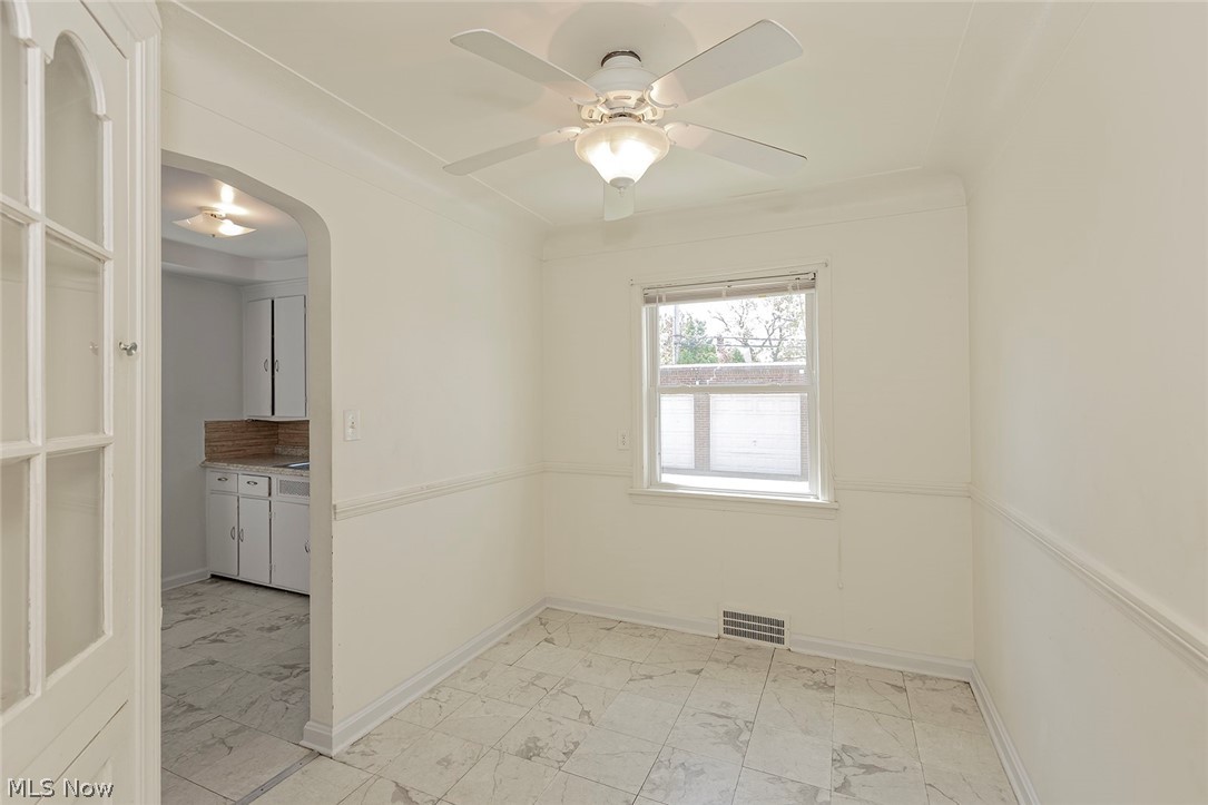 3266 Yorkshire Road Cleveland, OH 44118 - Photo 26 of 34