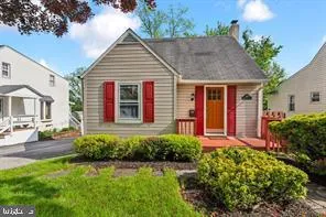 $495,000 | 909 Old Lancaster Road, Berwyn, PA 19312