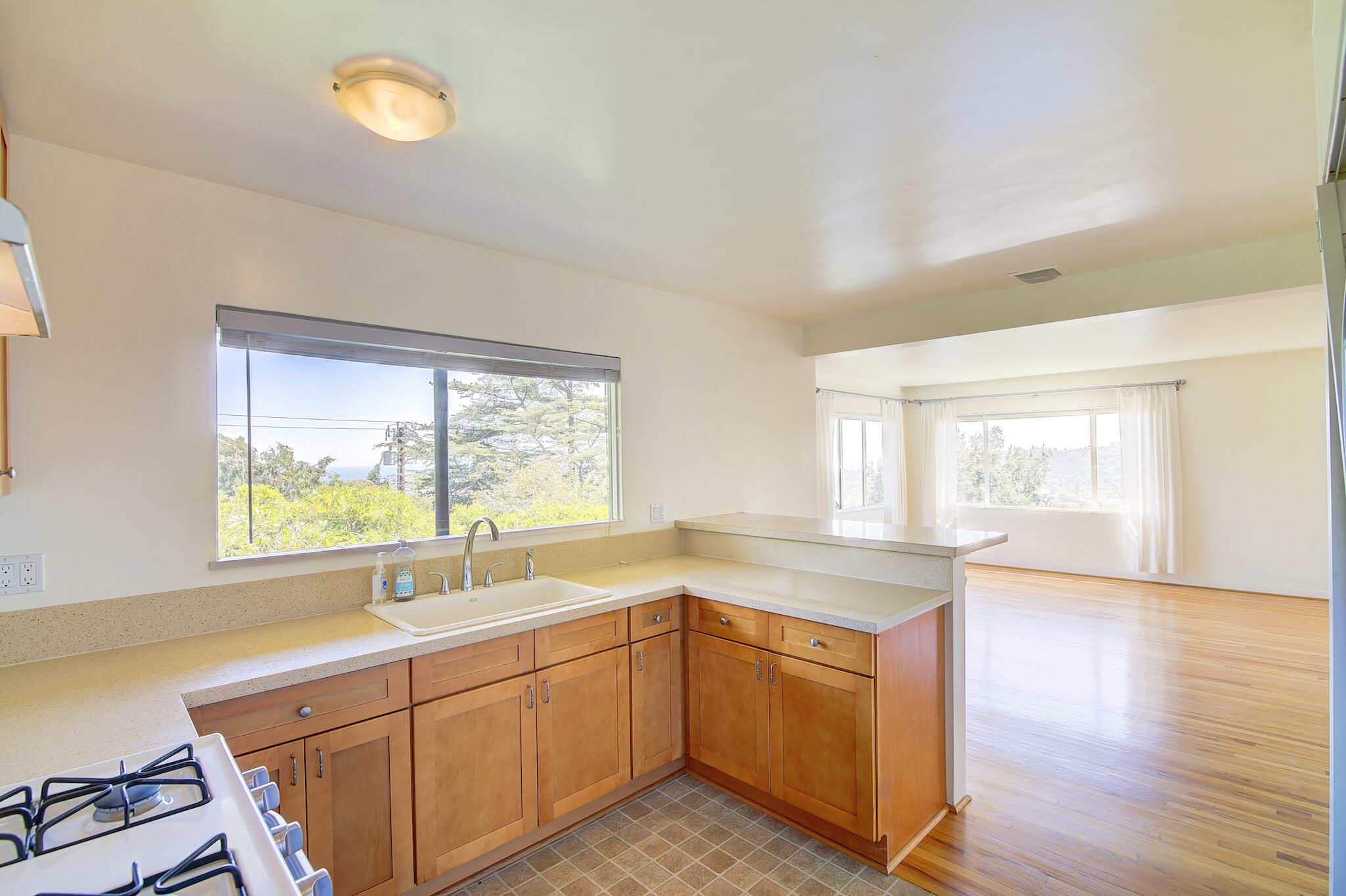 1802 Loma Street Santa Barbara, CA 93103 - Photo 13 of 26 Kitchen