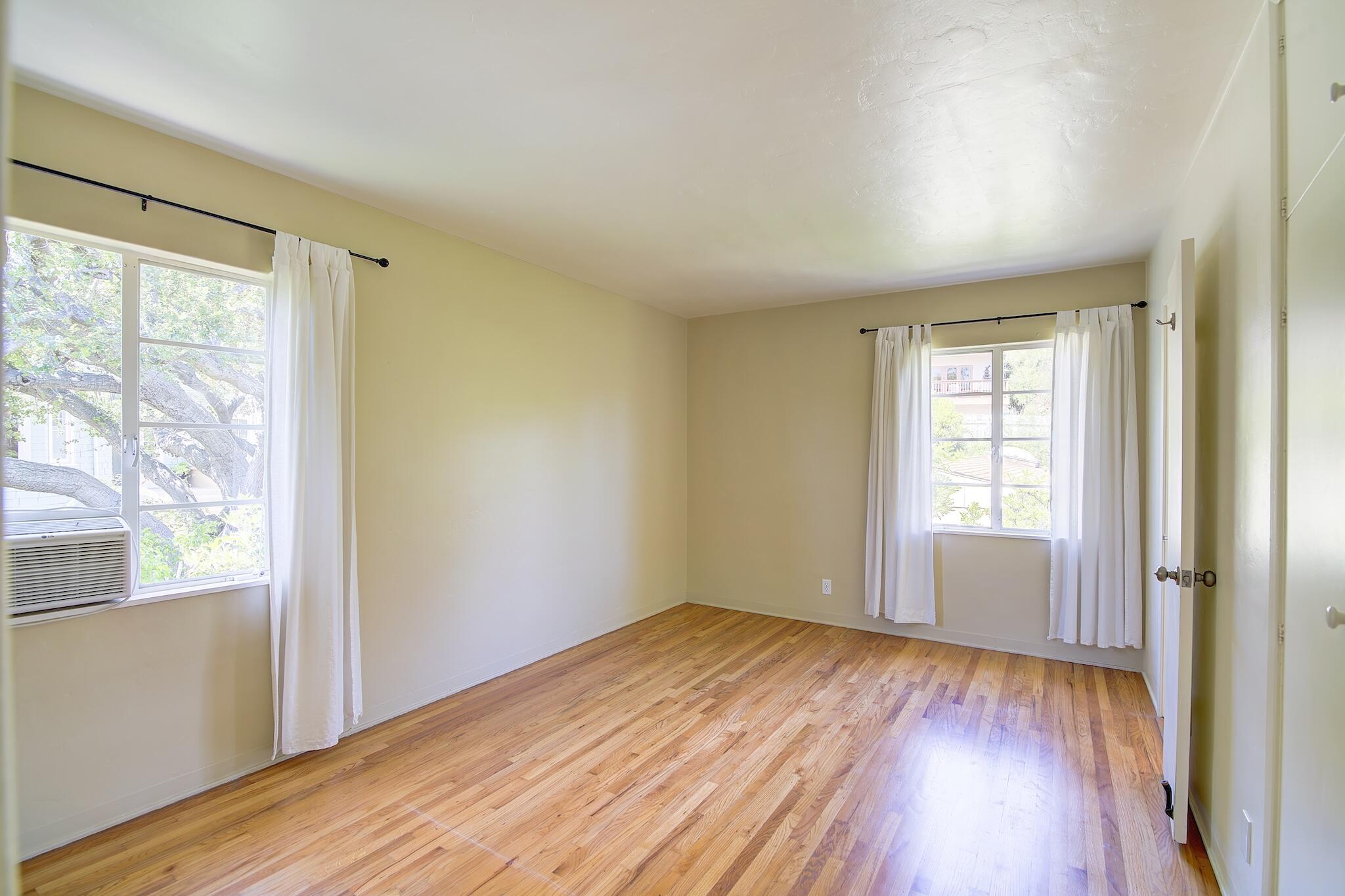1802 Loma Street Santa Barbara, CA 93103 - Photo 23 of 26 Bed 3