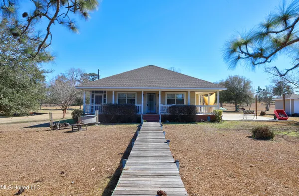 $275,000 | 99 Hummingbird Drive, Perkinston, MS 39573