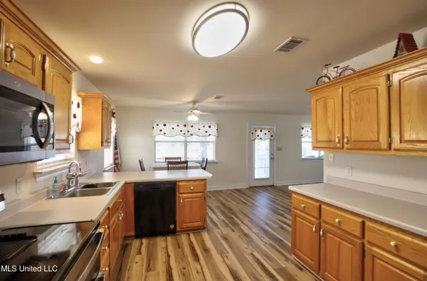 $269,900 | 99 Hummingbird Drive, Perkinston, MS 39573