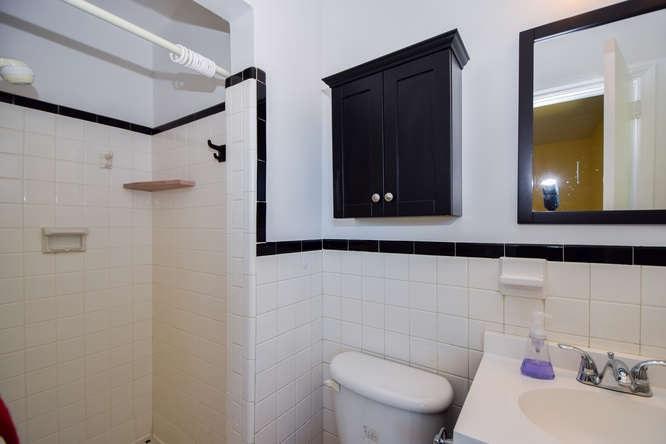 2227 Hunters Road Southwest Roanoke, VA 24015 - Photo 13 of 18 2227 Hunters Rd SW Master bath