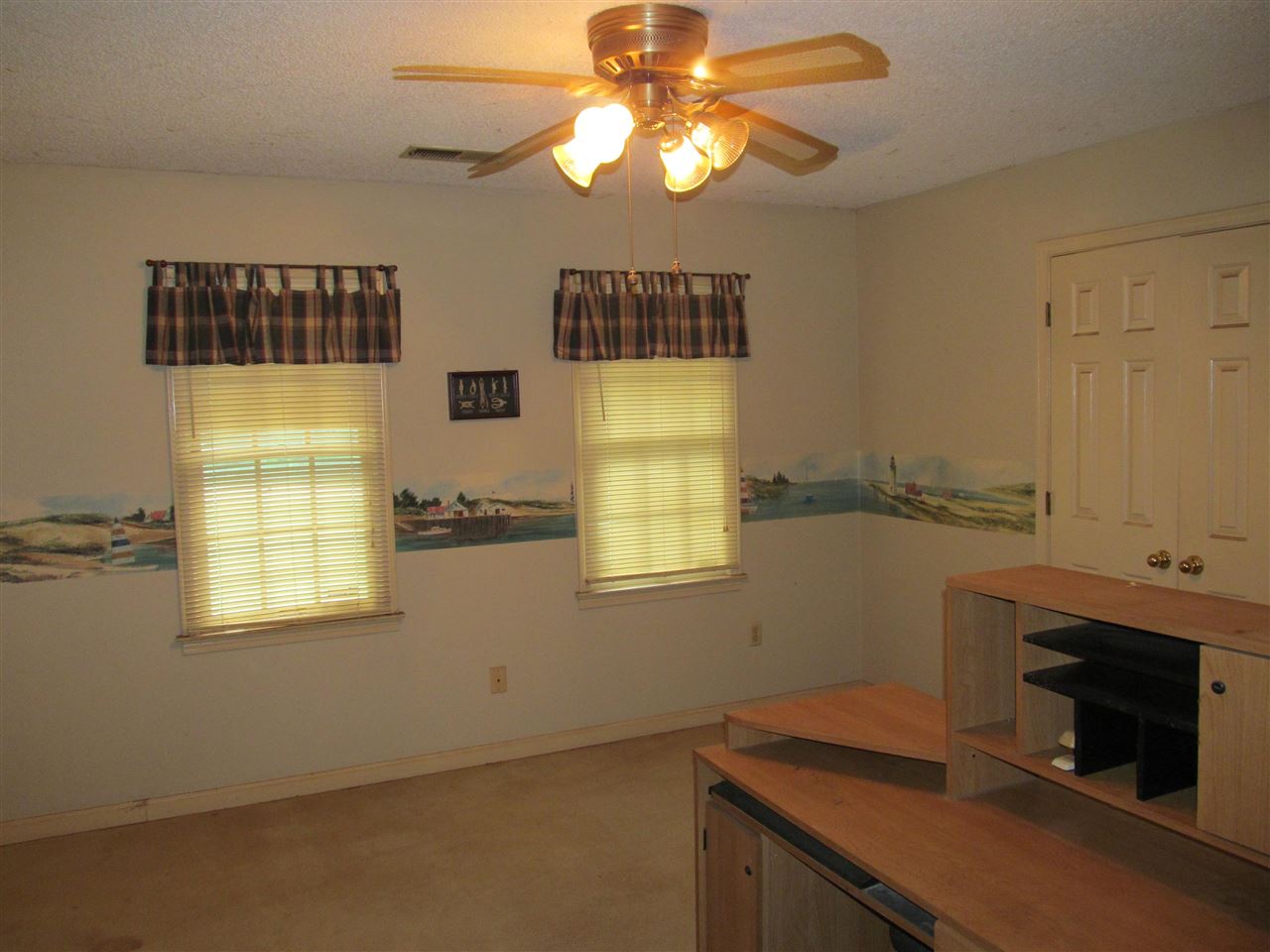 965 Walnut Bend Road Arlington, TN 38002 - Photo 18 of 25 14x13 Bedroom is upstairs as well.