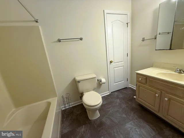 $320,000 | 961 Woodford Drive, Dover, DE 19904