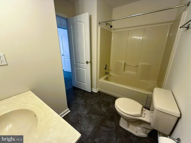 $320,000 | 961 Woodford Drive, Dover, DE 19904