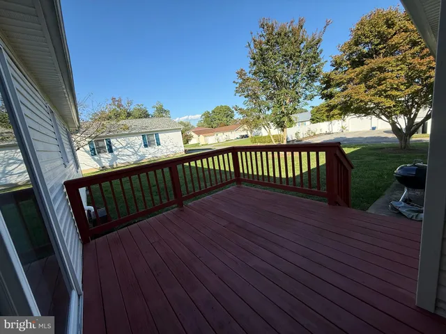 $320,000 | 961 Woodford Drive, Dover, DE 19904