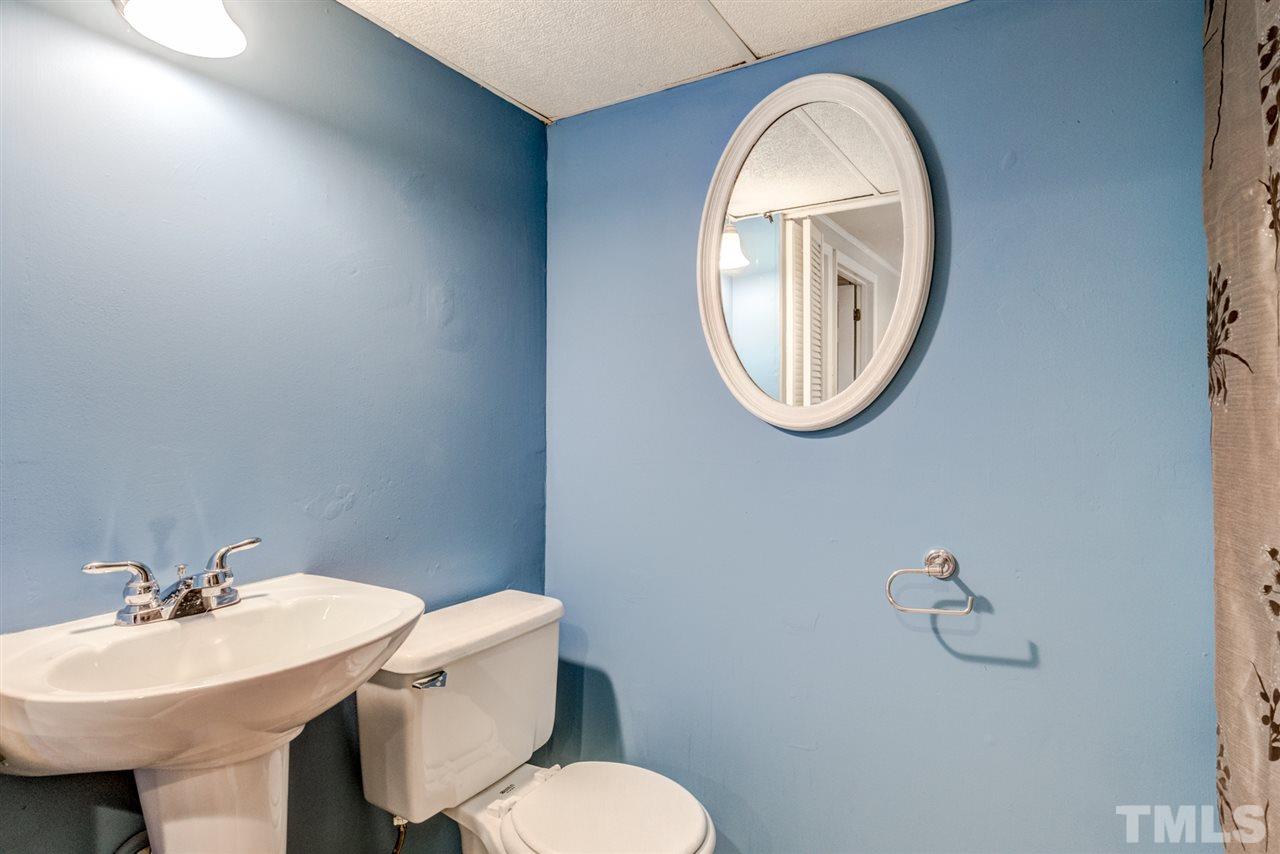 6175 Bushmills Street Raleigh, NC 27613 - Photo 28 of 30 Gallery Image 28