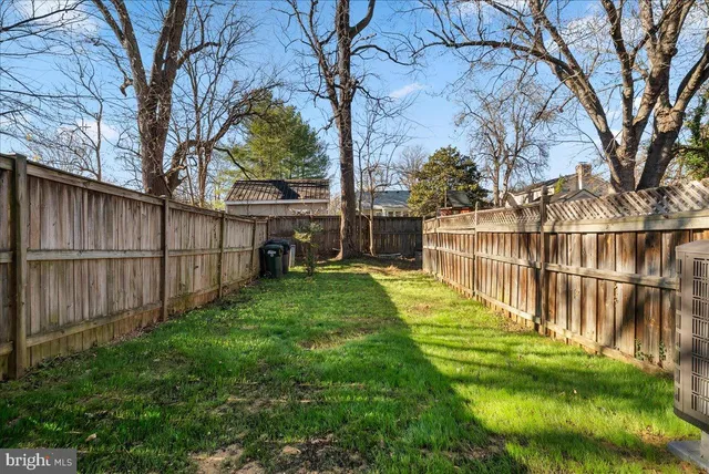 $475,000 | 23 Sydnor Street, Hamilton, VA 20158