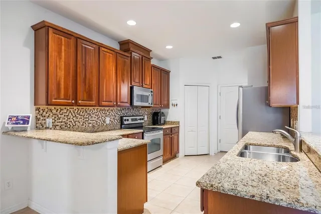 $475,900 | 2782 Cedar Knoll Drive, Apopka, FL 32712