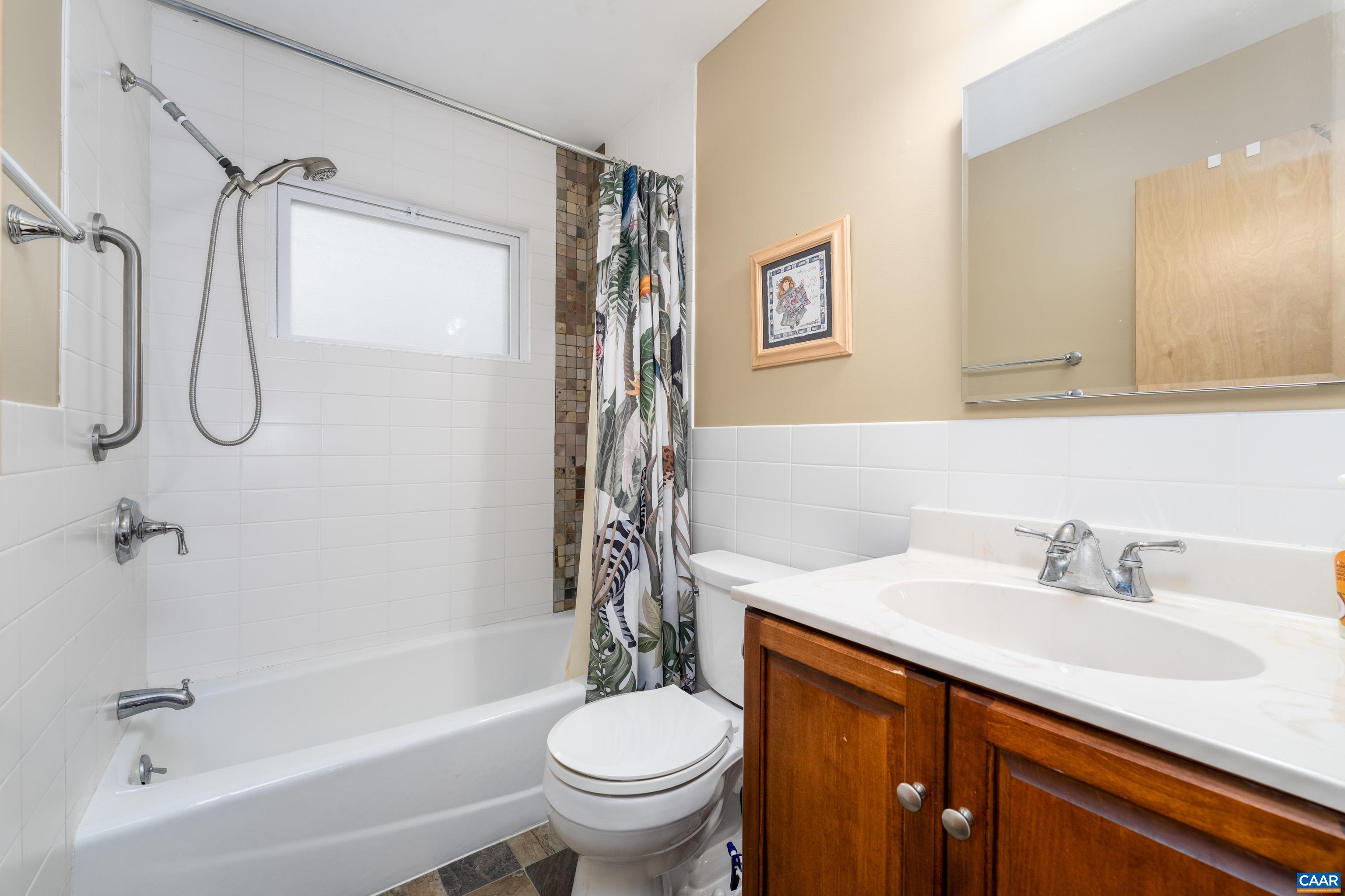 150 North Bennington Road Charlottesville, VA 22901 - Photo 19 of 35 guesst bath