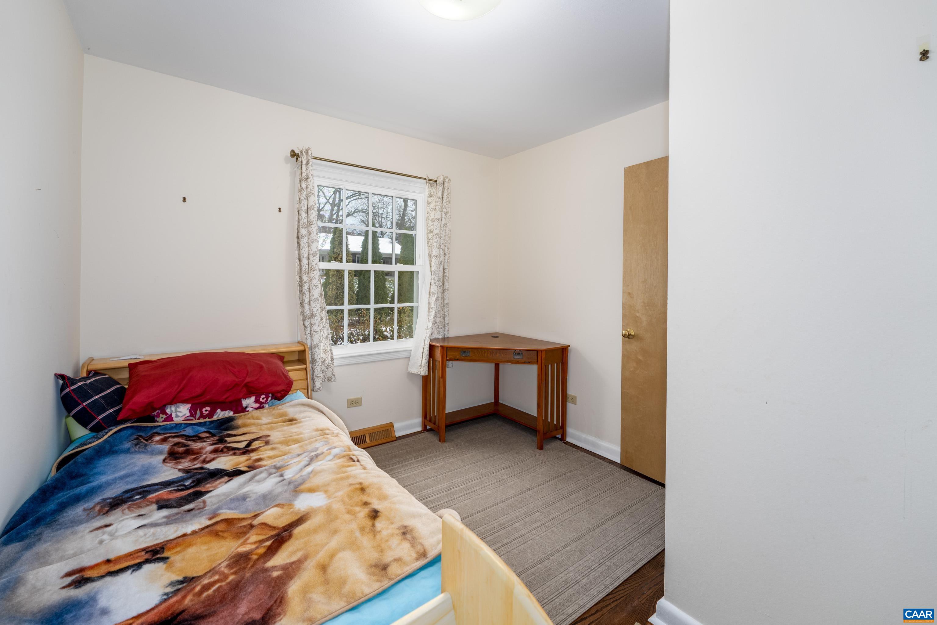 150 North Bennington Road Charlottesville, VA 22901 - Photo 21 of 35 2nd bedroom