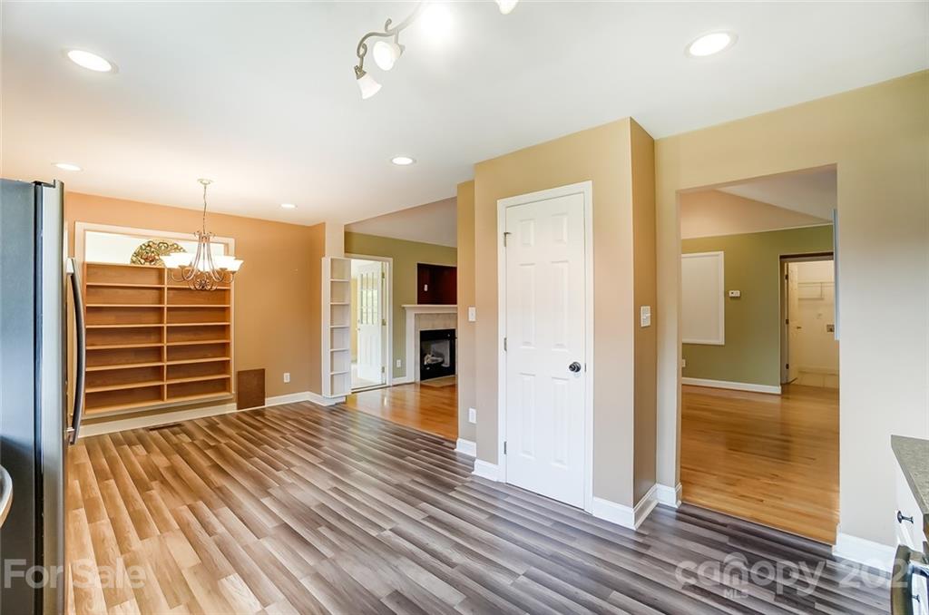 1527 Spring View Drive Catawba, NC 28609 - Photo 12 of 39 Gallery Image 12
