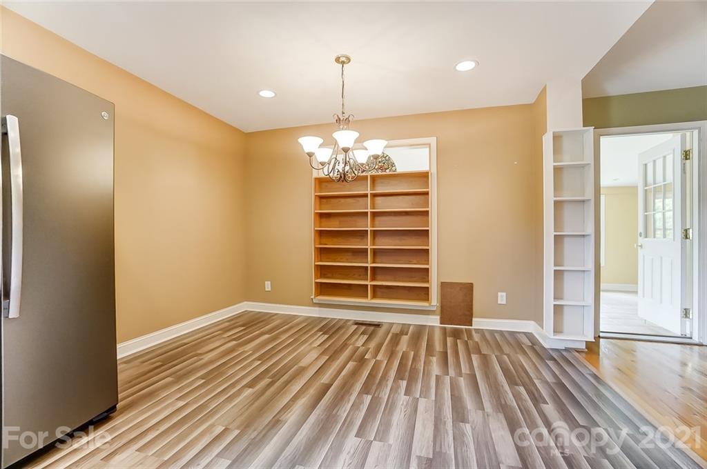 1527 Spring View Drive Catawba, NC 28609 - Photo 14 of 39 Gallery Image 14
