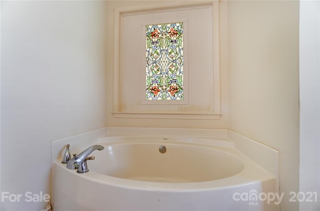 1527 Spring View Drive Catawba, NC 28609 - Photo 24 of 39 Gallery Image 24