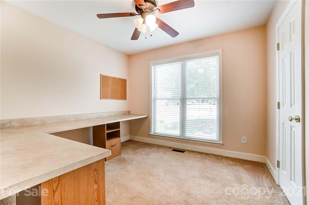 1527 Spring View Drive Catawba, NC 28609 - Photo 26 of 39 Gallery Image 26