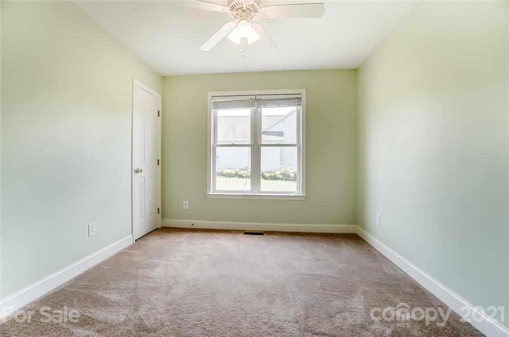 1527 Spring View Drive Catawba, NC 28609 - Photo 27 of 39 Gallery Image 27