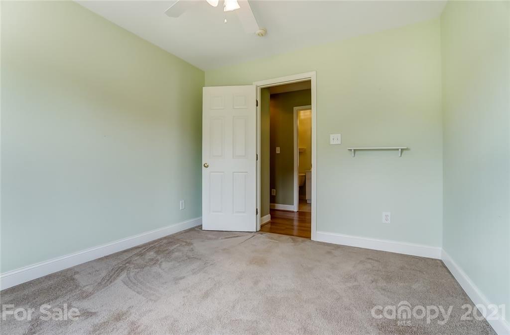 1527 Spring View Drive Catawba, NC 28609 - Photo 29 of 39 Gallery Image 29