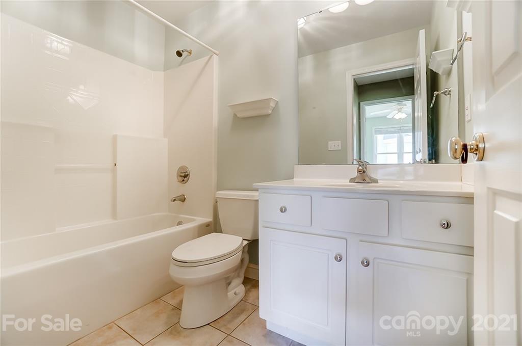 1527 Spring View Drive Catawba, NC 28609 - Photo 30 of 39 Gallery Image 30