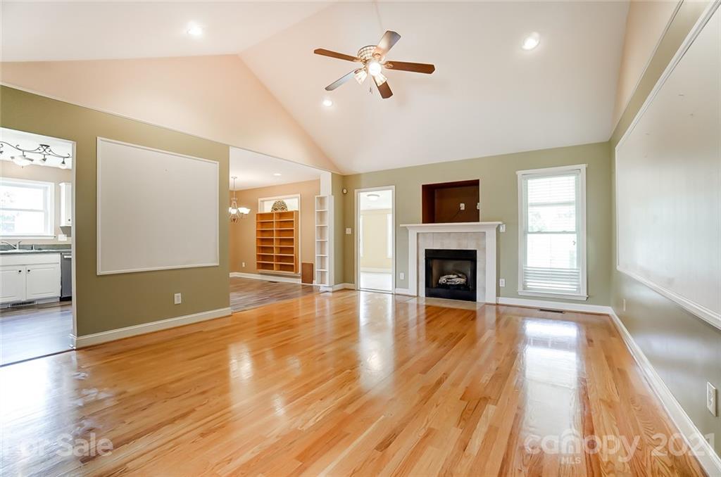 1527 Spring View Drive Catawba, NC 28609 - Photo 4 of 39 Gallery Image 4