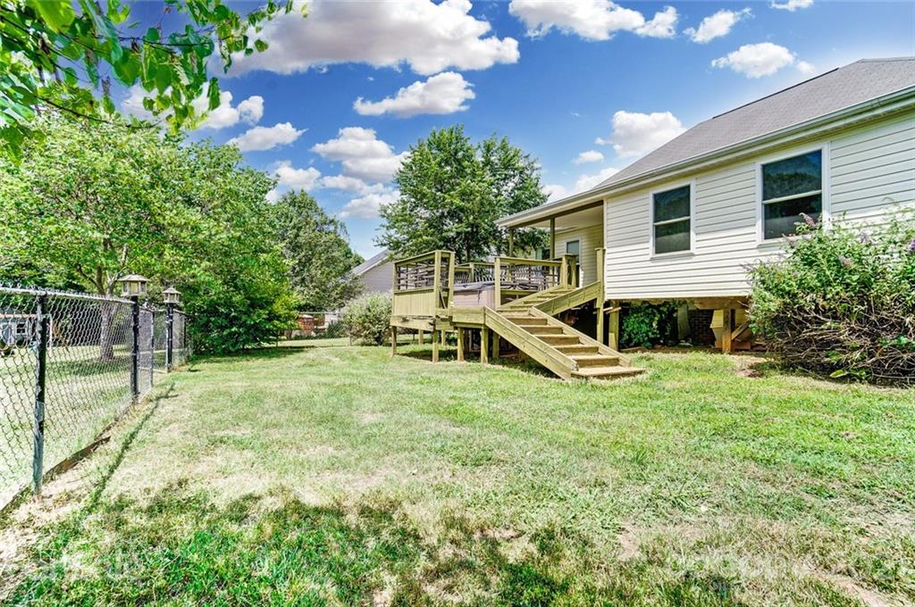 1527 Spring View Drive Catawba, NC 28609 - Photo 34 of 39 Gallery Image 34