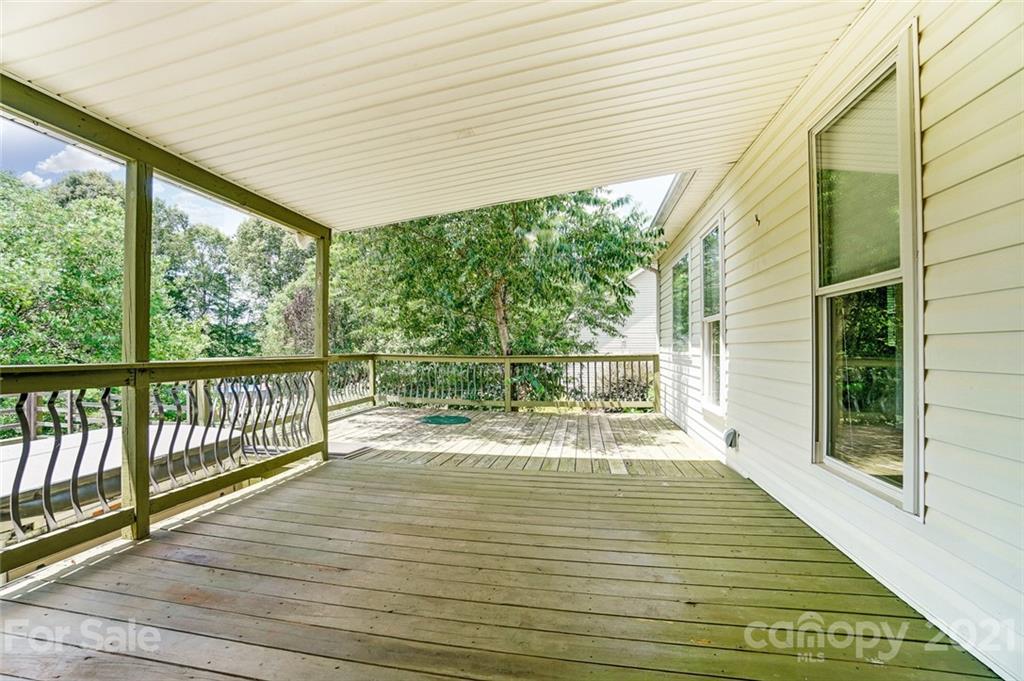 1527 Spring View Drive Catawba, NC 28609 - Photo 36 of 39 Gallery Image 36