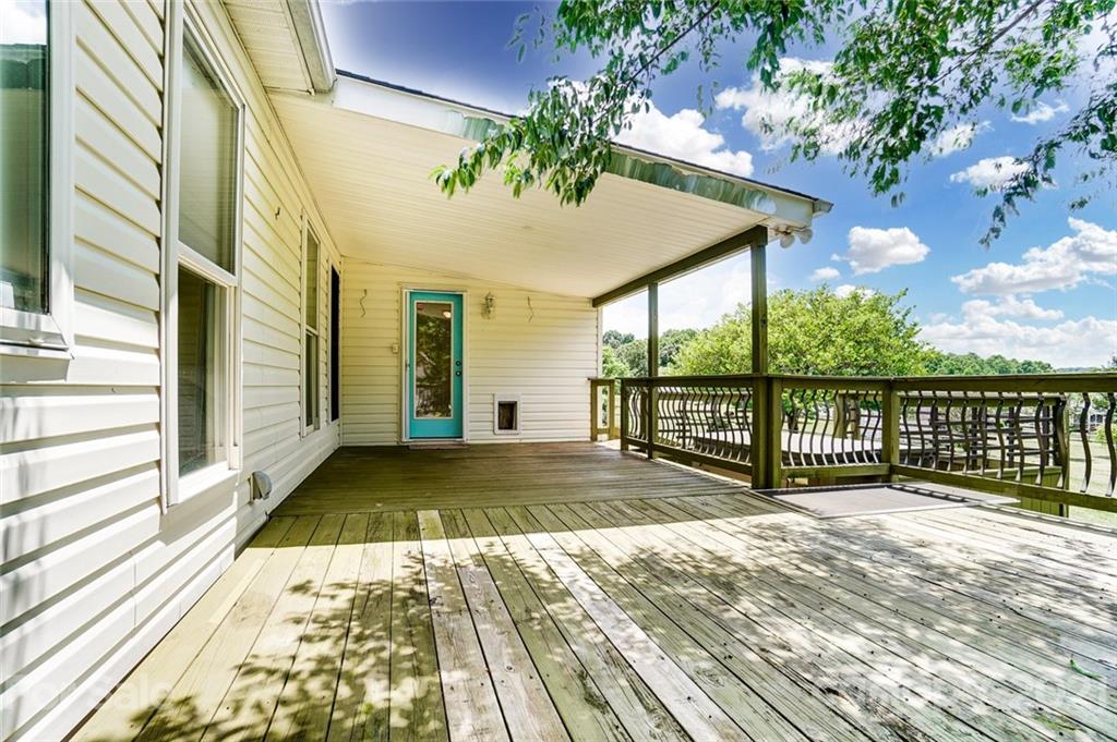 1527 Spring View Drive Catawba, NC 28609 - Photo 37 of 39 Gallery Image 37
