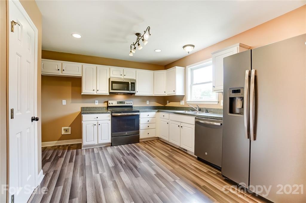 1527 Spring View Drive Catawba, NC 28609 - Photo 10 of 39 Gallery Image 10