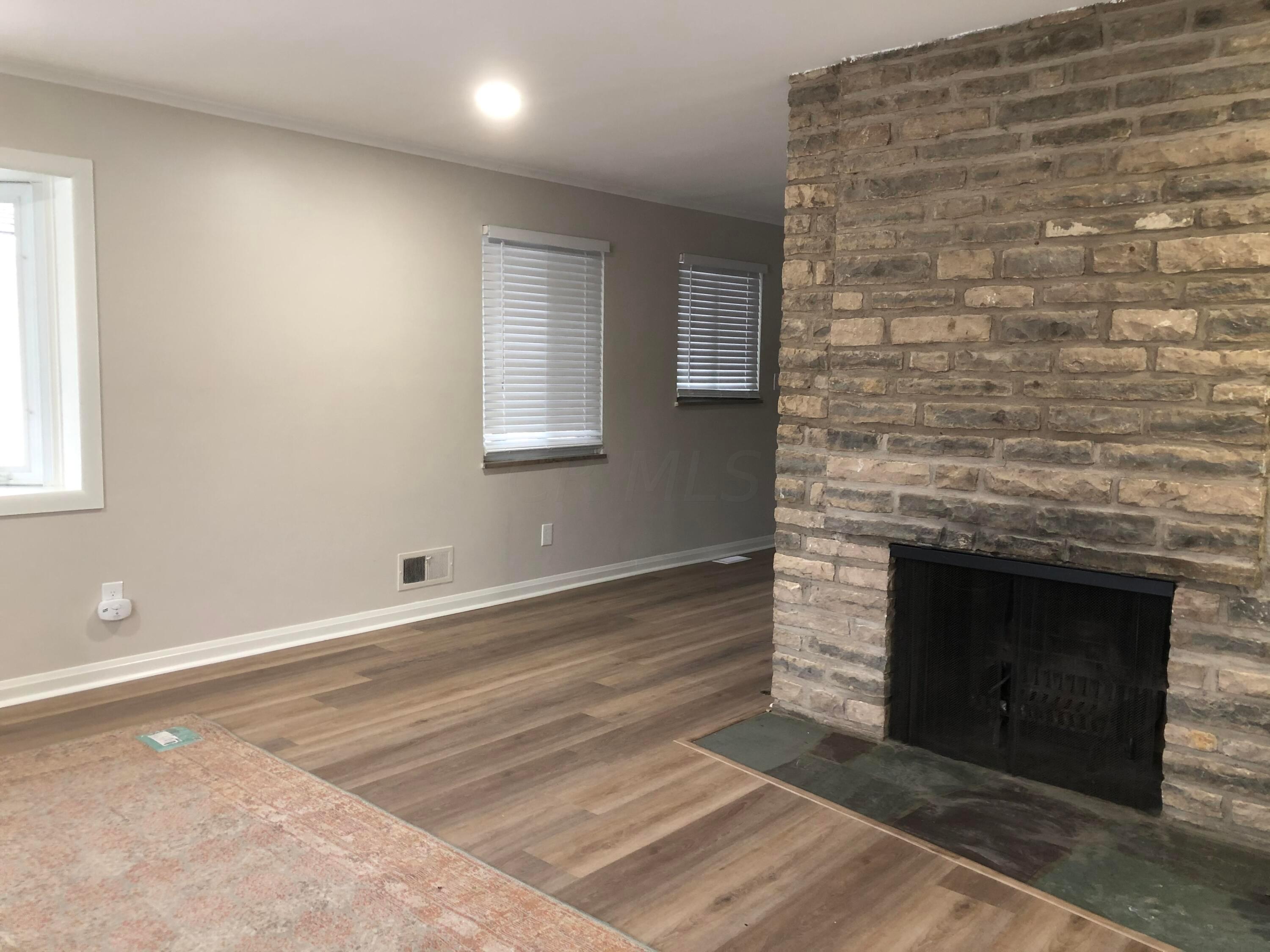 1829-1831 Ridgecliff Road Upper Arlington, OH 43221 - Photo 11 of 50 Seller's pics of remodeled unit 1829