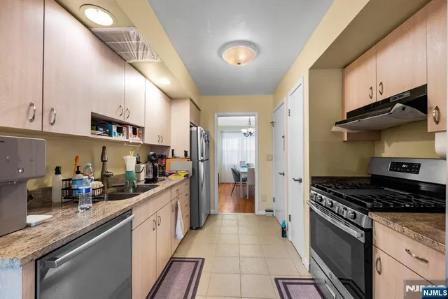 $4,750 | 32 Davenport Avenue, Tenafly, NJ 07670