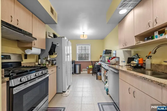 $4,750 | 32 Davenport Avenue, Tenafly, NJ 07670