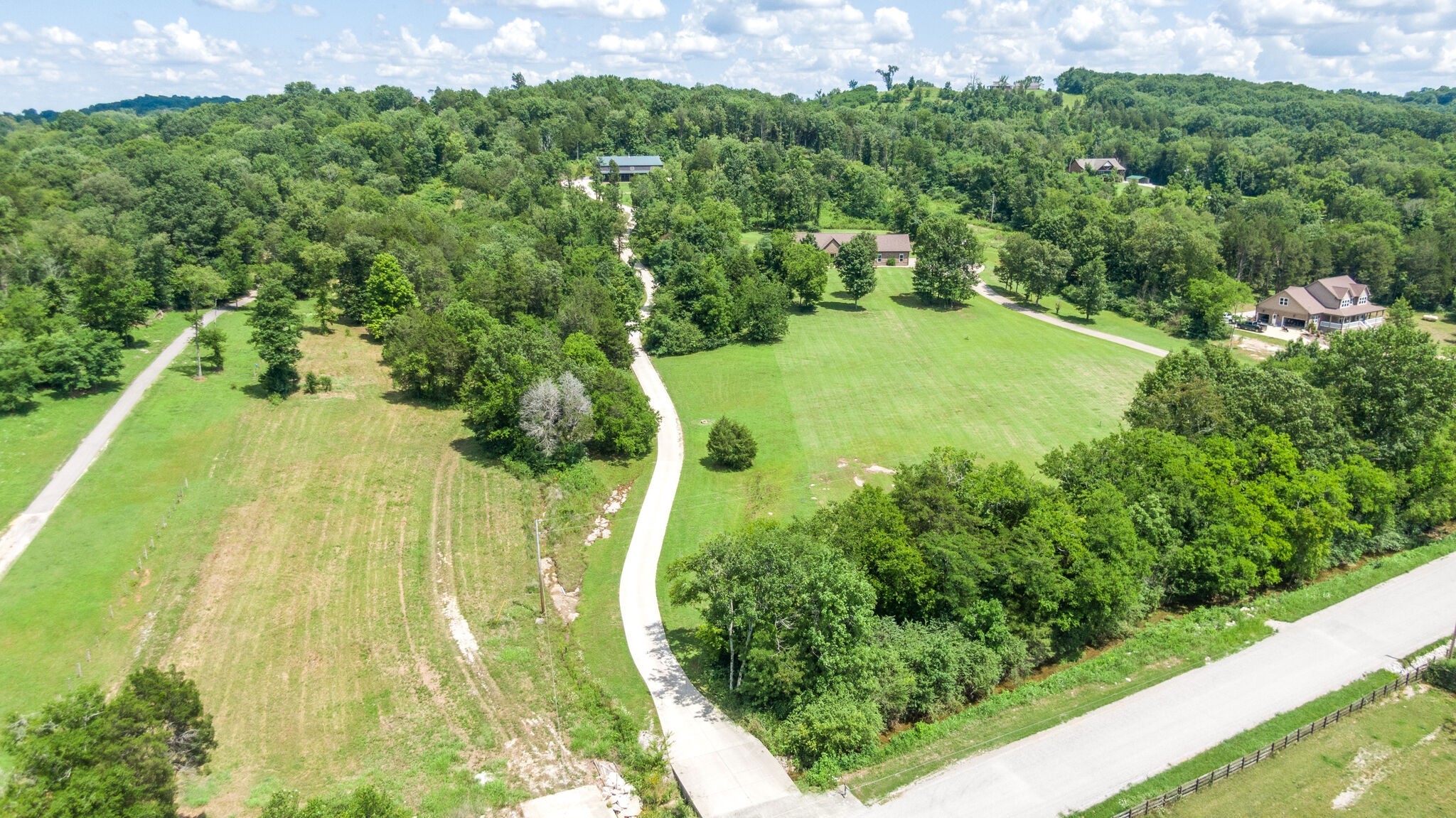 1372 Cliff Amos Road Spring Hill, TN 37174 - Photo 31 of 49 a view of a garden