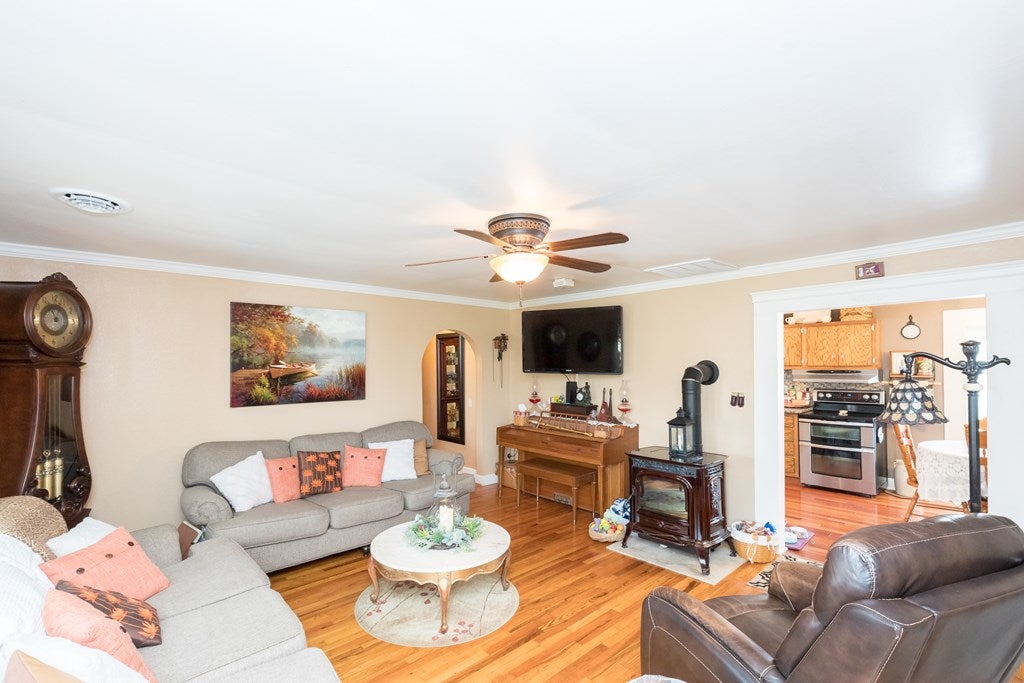 1063 Hilltown Road Fries, VA 24330 - Photo 7 of 61 Gallery Image 7