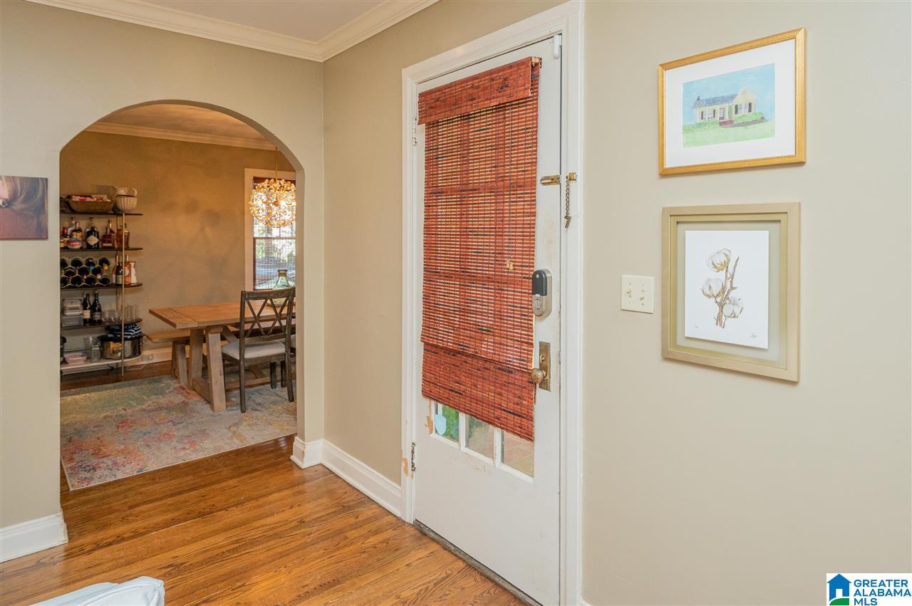 1007 Irving Road Birmingham, AL 35209 - Photo 8 of 44