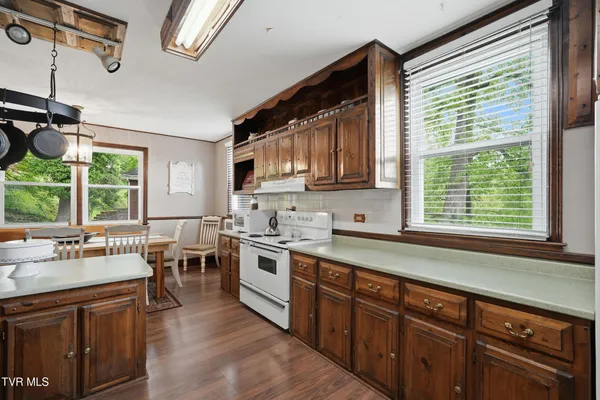 $349,999 | 205 Highland Avenue Northwest, Norton, VA 24273