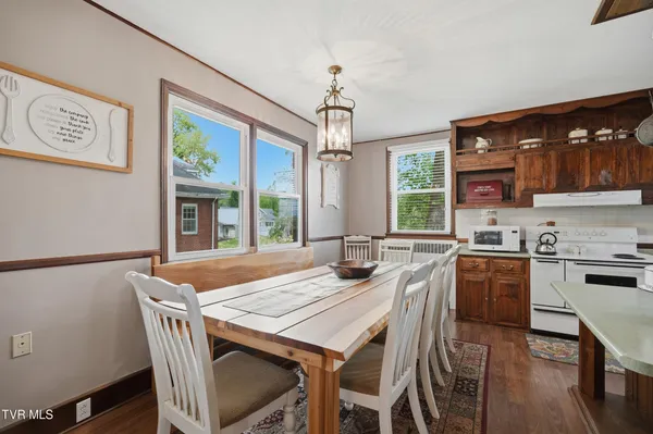$349,999 | 205 Highland Avenue Northwest, Norton, VA 24273