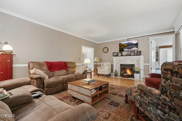 $349,999 | 205 Highland Avenue Northwest, Norton, VA 24273