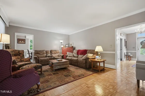 $349,999 | 205 Highland Avenue Northwest, Norton, VA 24273