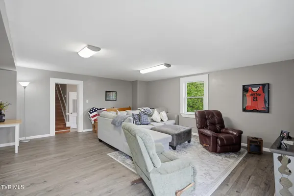 $349,999 | 205 Highland Avenue Northwest, Norton, VA 24273