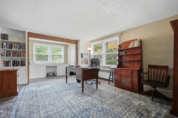 $349,999 | 205 Highland Avenue Northwest, Norton, VA 24273