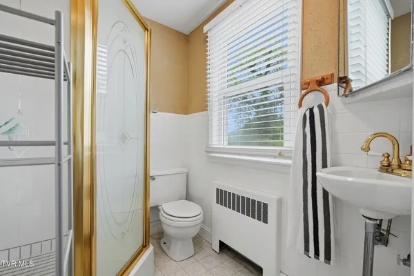 $349,999 | 205 Highland Avenue Northwest, Norton, VA 24273