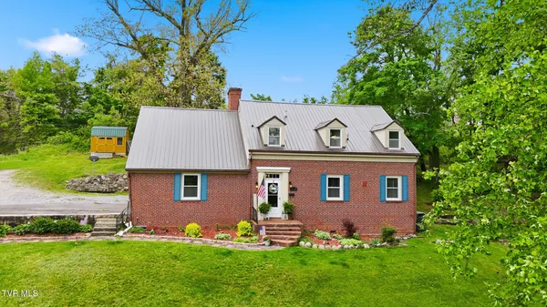 $349,999 | 205 Highland Avenue Northwest, Norton, VA 24273